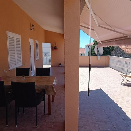 Apartmani Sprljan Vodice Exterior foto
